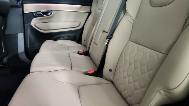 New 2026 Volvo XC90 B5 Plus w/ Protection Package AWD/4WD image 30
