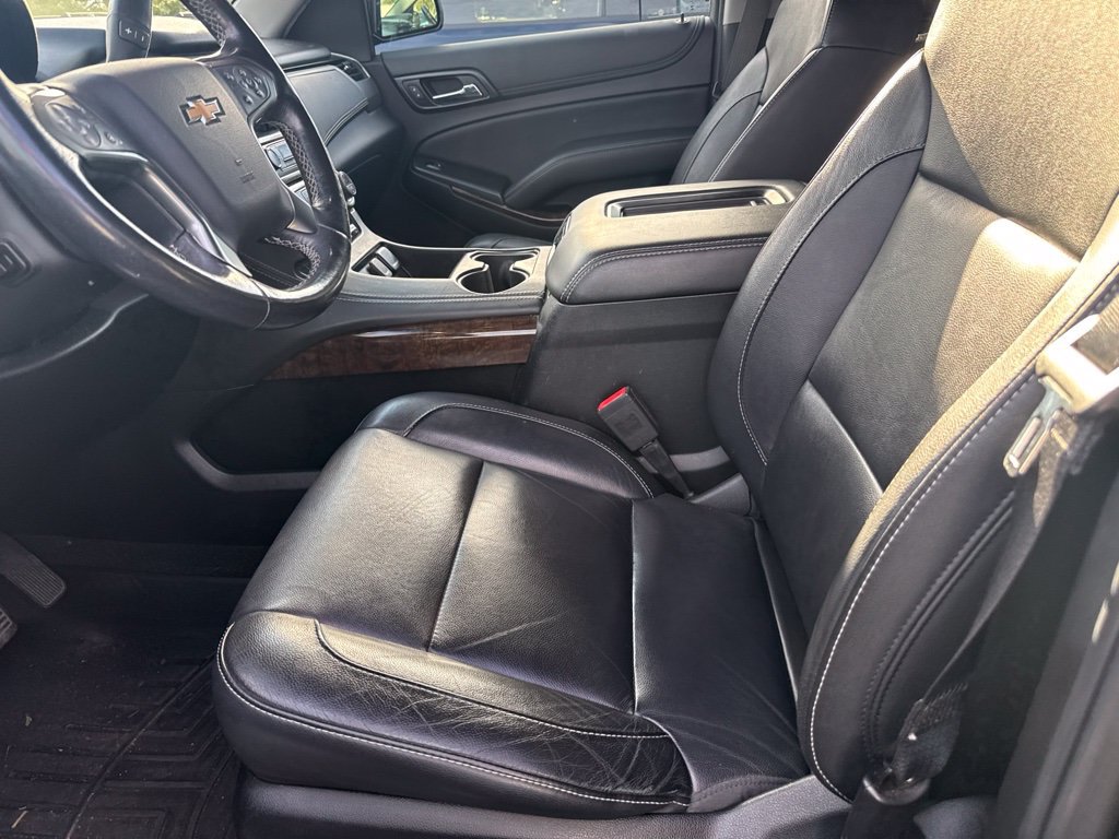 Used 2018 Chevrolet Tahoe LT w/ LT Signature Package AWD/4WD image 11