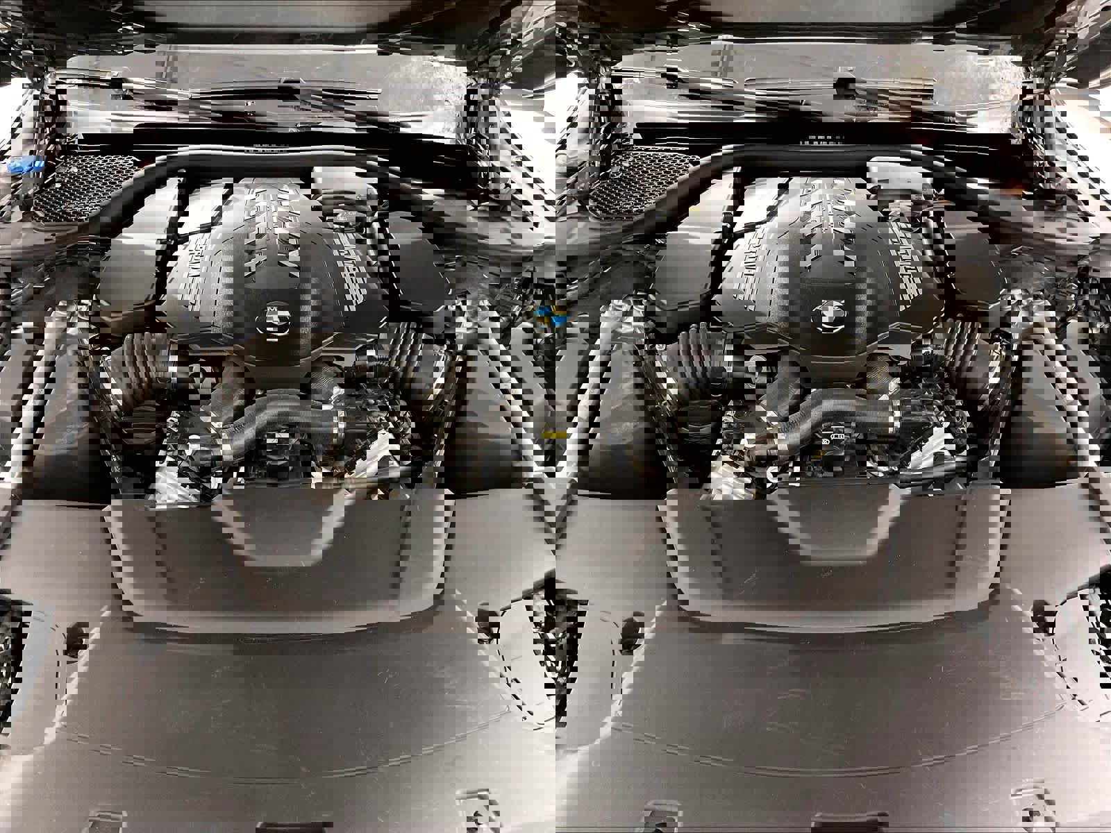 Used 2022 BMW 750i xDrive w/ Autobahn Package image 30