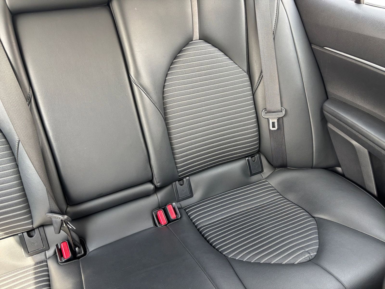 Used 2024 Toyota Camry SE FWD image 36