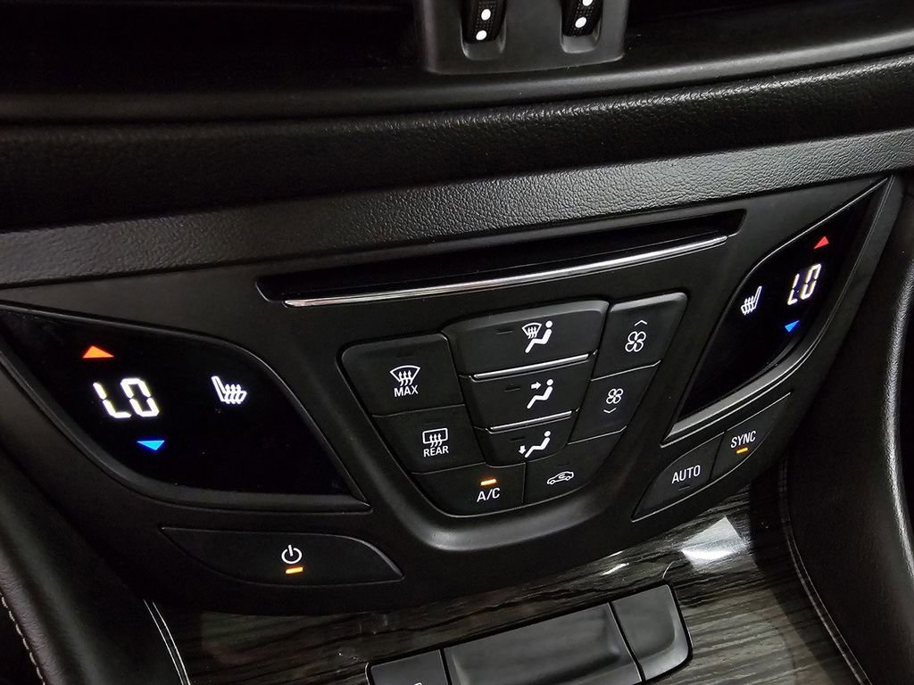 Used 2016 Buick Envision Premium AWD/4WD image 18