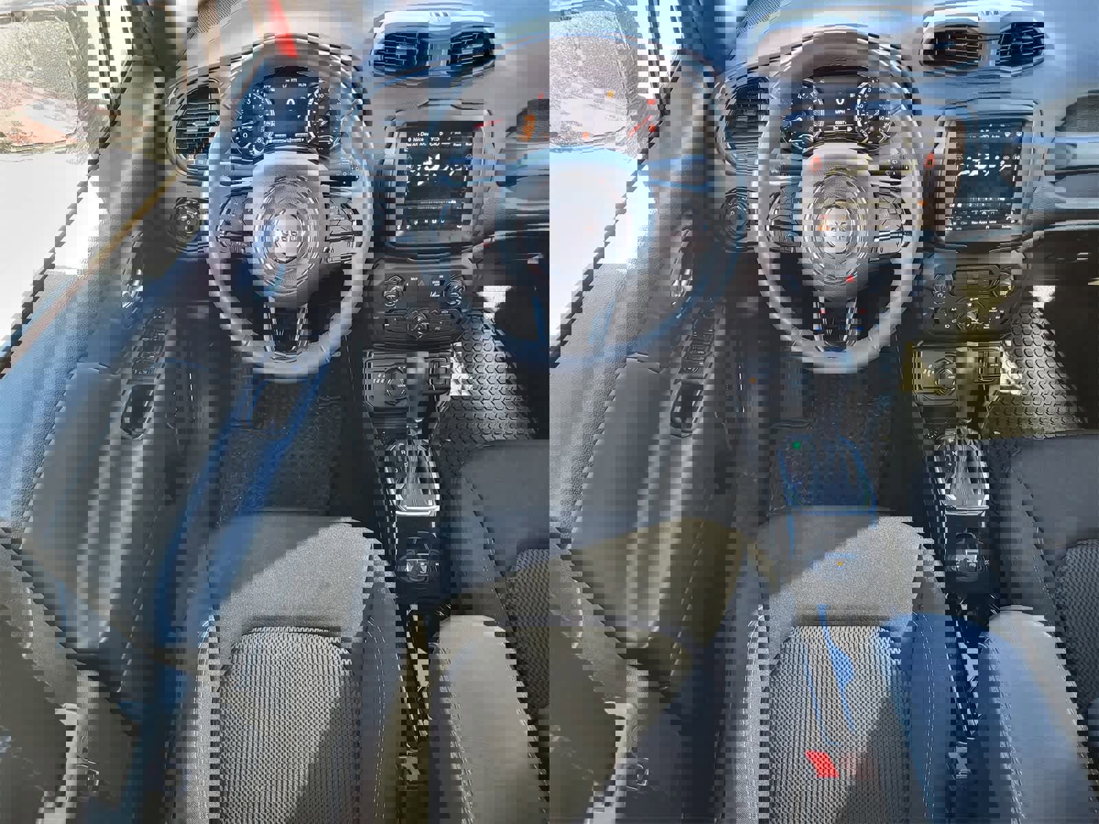 Used 2022 Jeep Renegade Altitude image 24