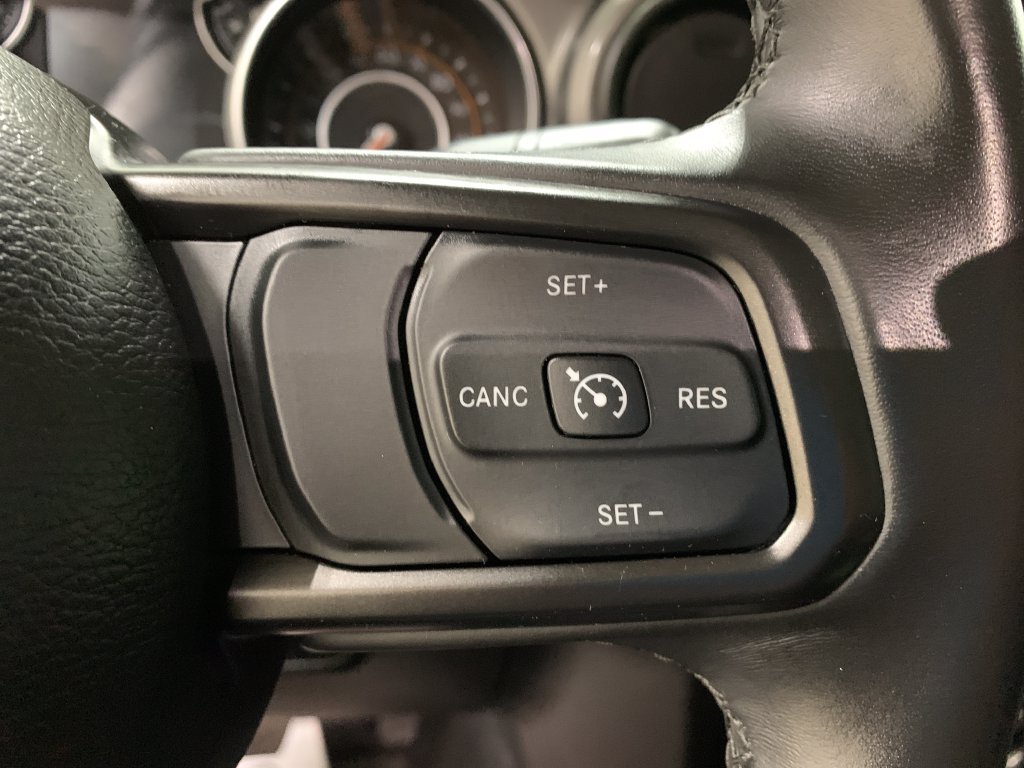 Used 2022 Jeep Gladiator Sport AWD/4WD image 21