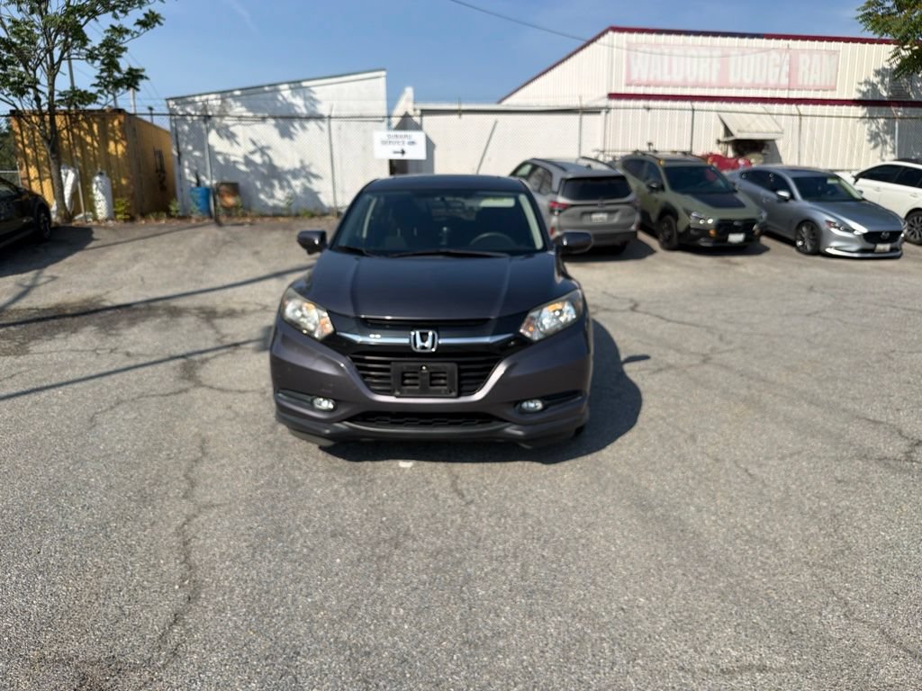 Used 2018 Honda HR-V EX image 2