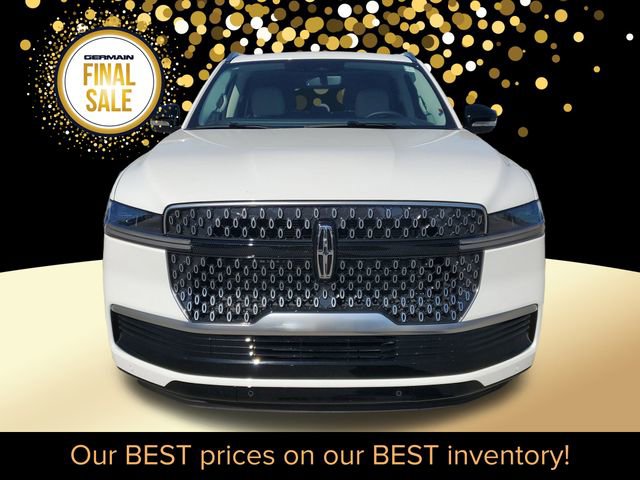New 2025 Lincoln Navigator Reserve image 3