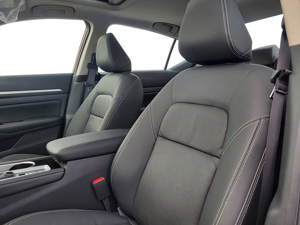 New 2025 Nissan Altima 2.5 SL image 14