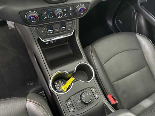 Used 2018 GMC Terrain SLT w/ Preferred Package image 20