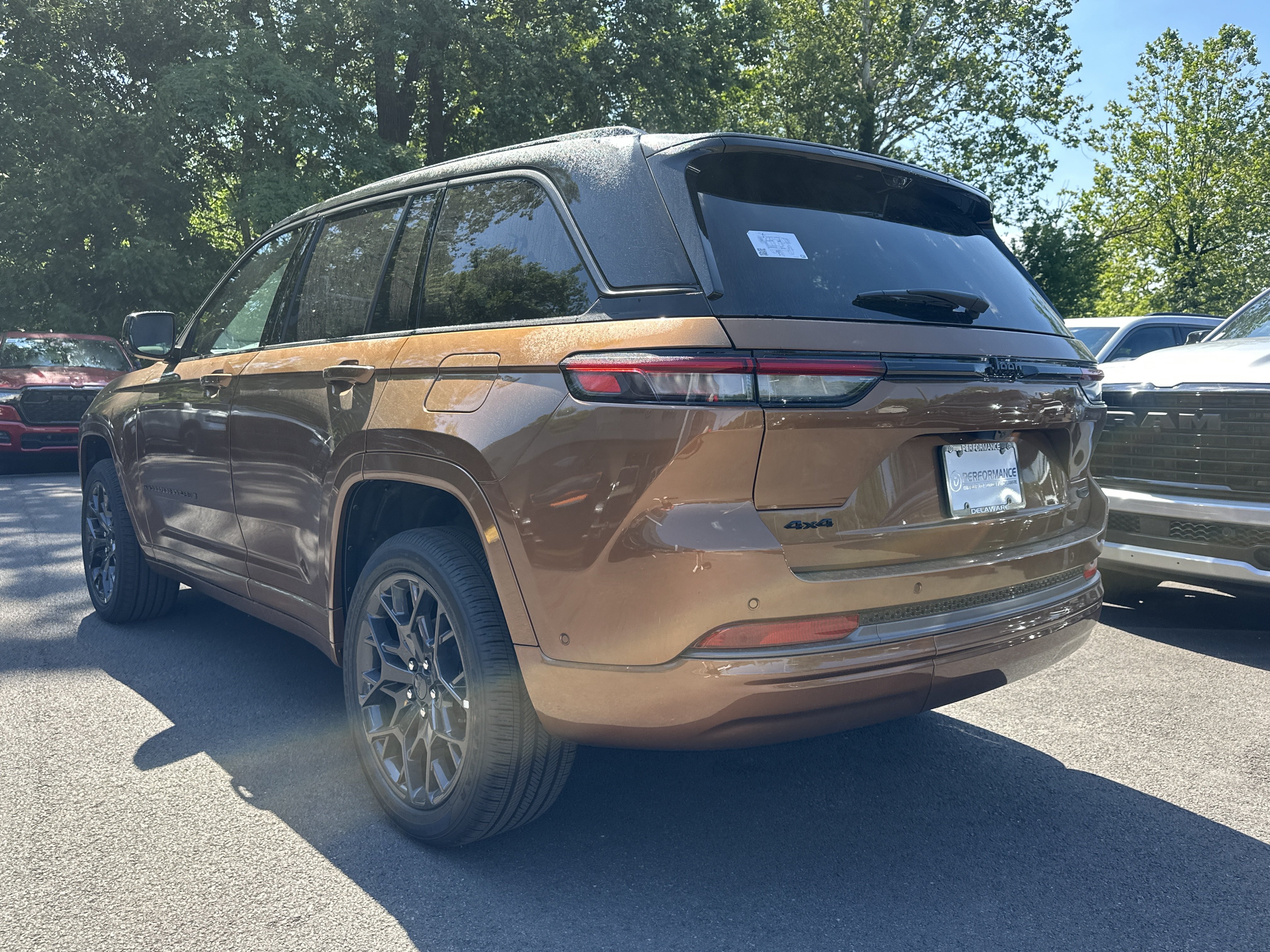 New 2026 Jeep Grand Cherokee Summit w/ Obsidian Package AWD/4WD image 27