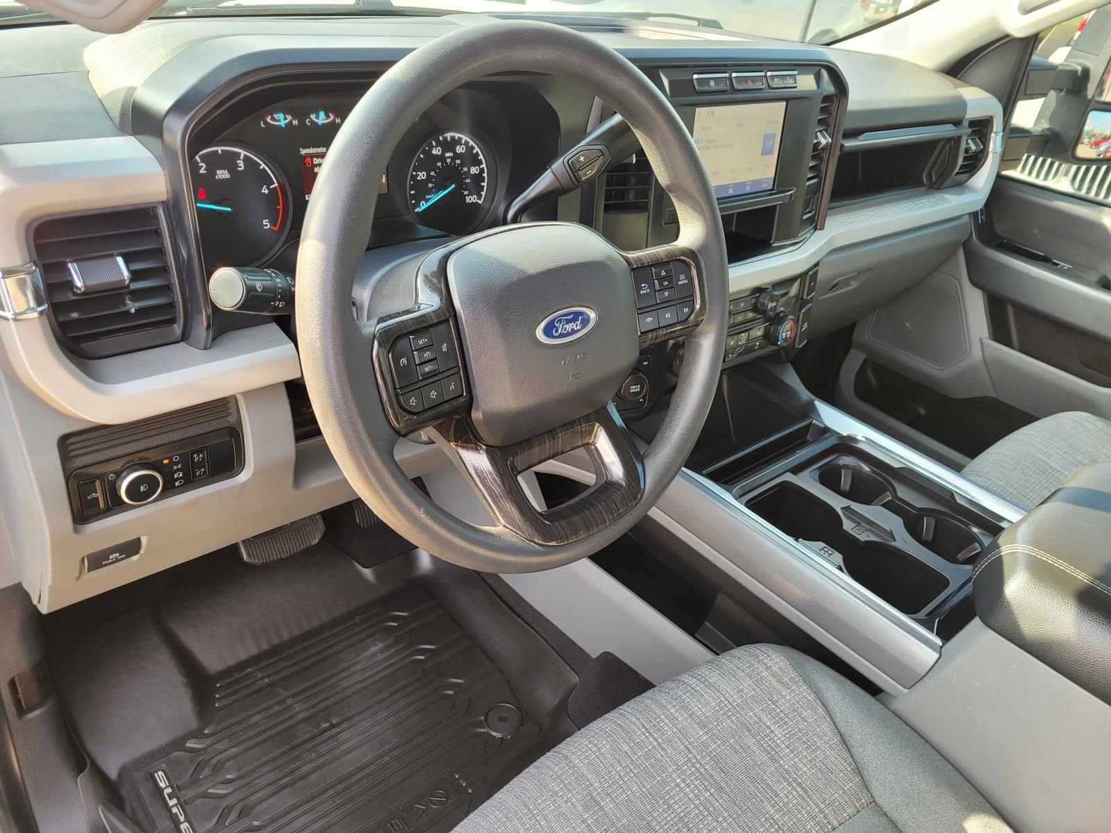 Used 2023 Ford F250 XLT w/ FX4 Off-Road Package image 22