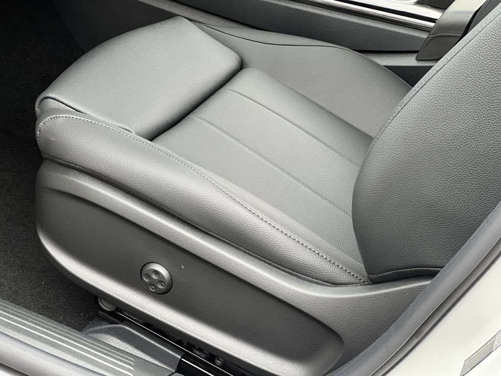 Certified 2026 Mercedes-Benz CLA 250 4MATIC image 12