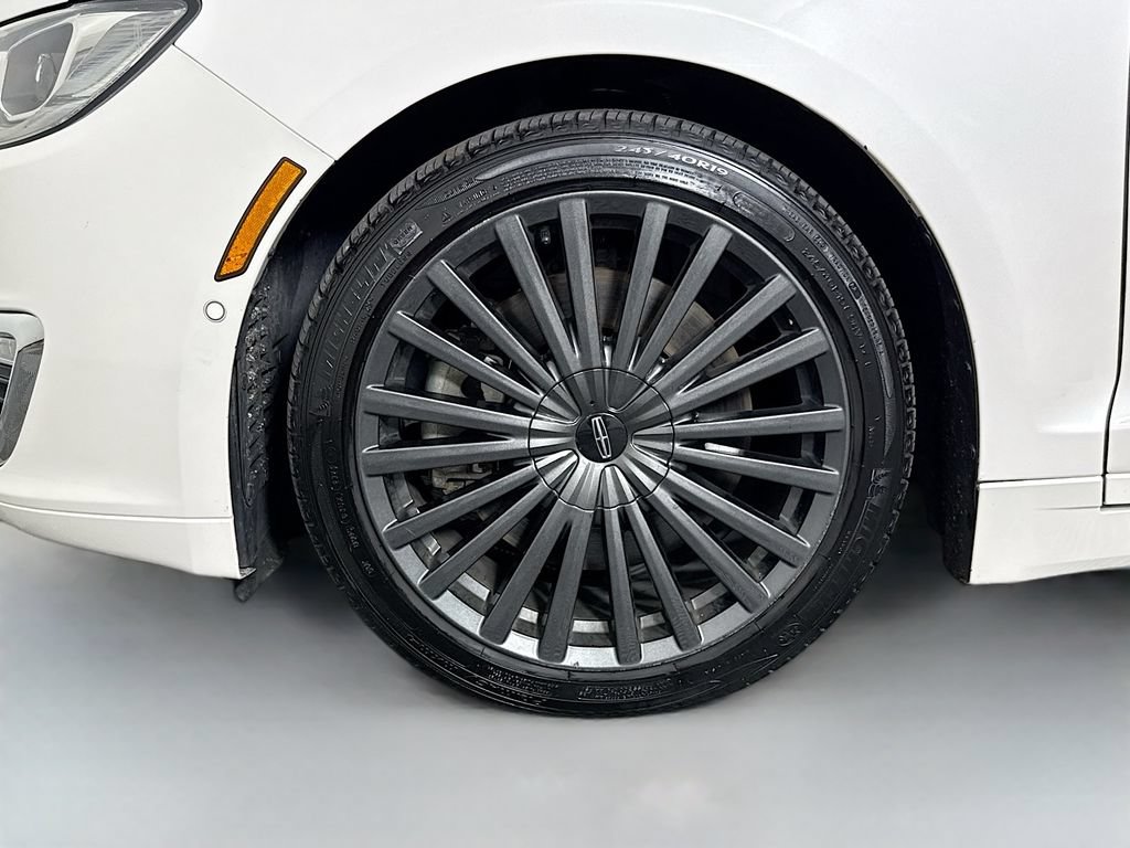 Used 2017 Lincoln MKZ Reserve w/ Luxury Package FWD image 32