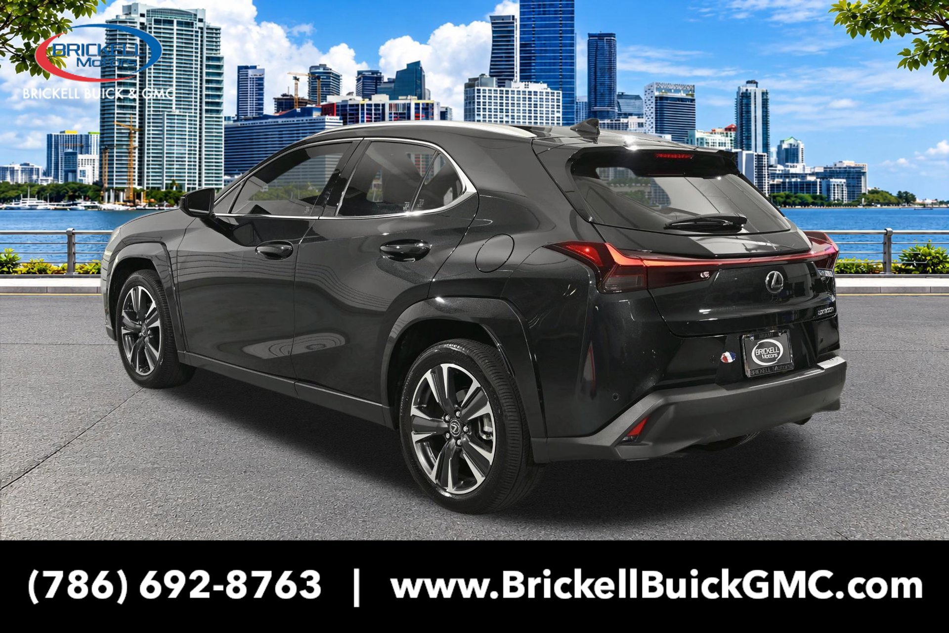 Used 2025 Lexus UX 300h FWD w/ Accessory Package (Z1) image 3