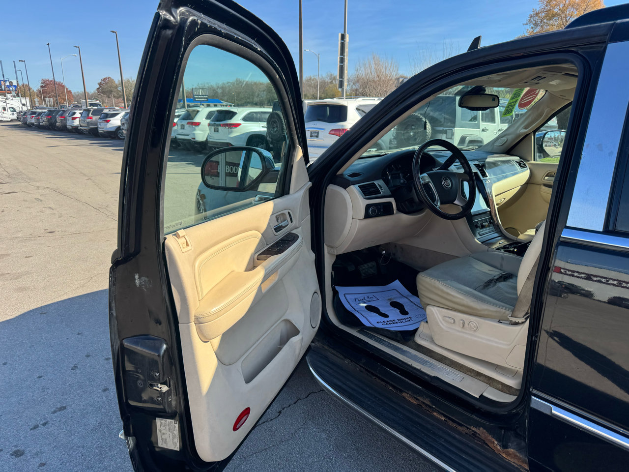 Used 2007 Cadillac Escalade ESV AWD image 14