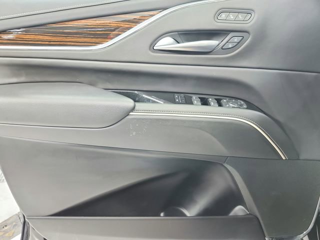 Used 2023 Cadillac Escalade ESV Premium Luxury RWD image 35