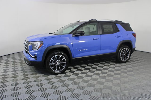 New 2026 GMC Terrain Elevation w/ Elevation Premium Package image 2