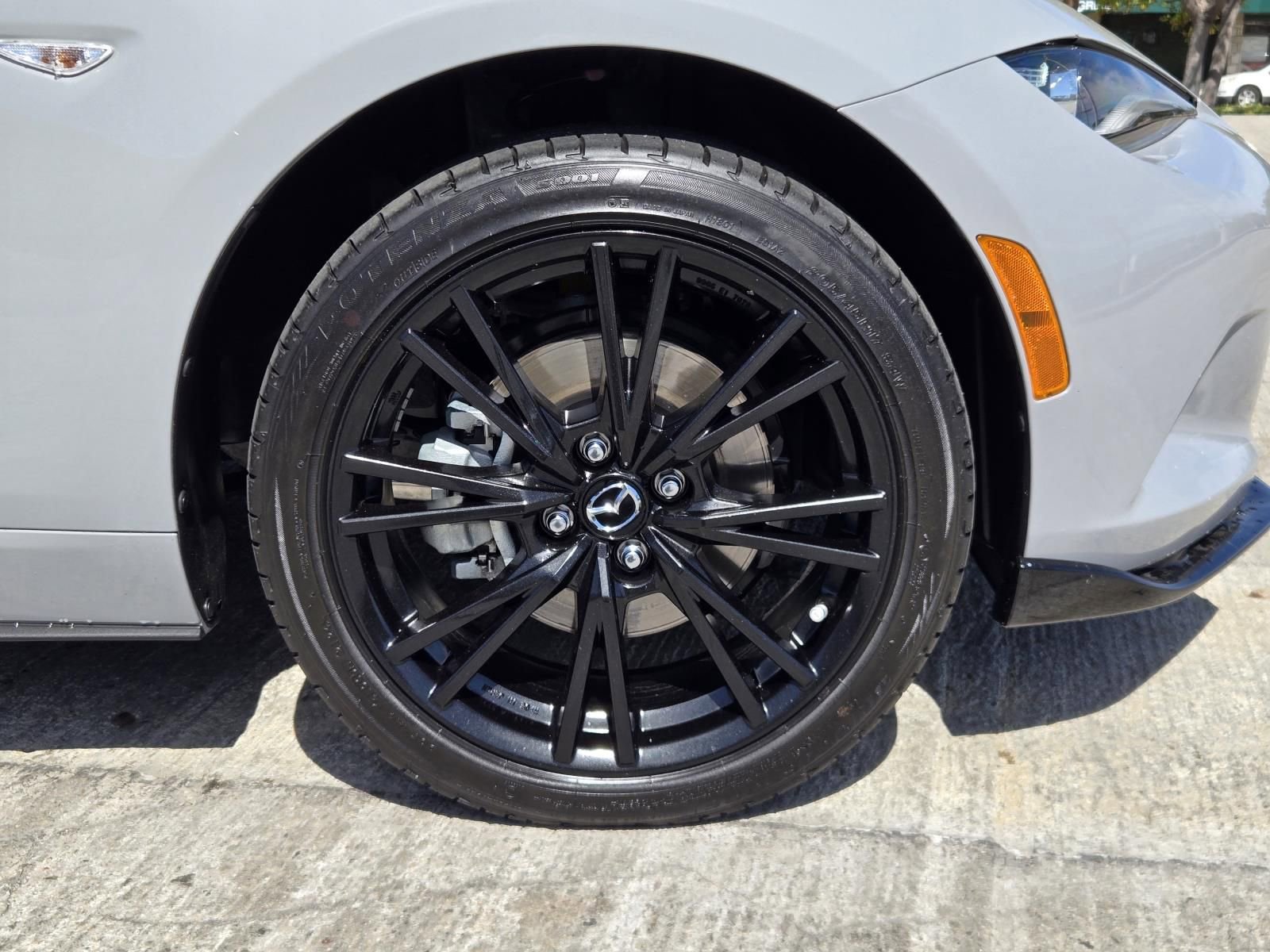 Used 2024 MAZDA MX-5 Miata Club w/ Interior Package image 34