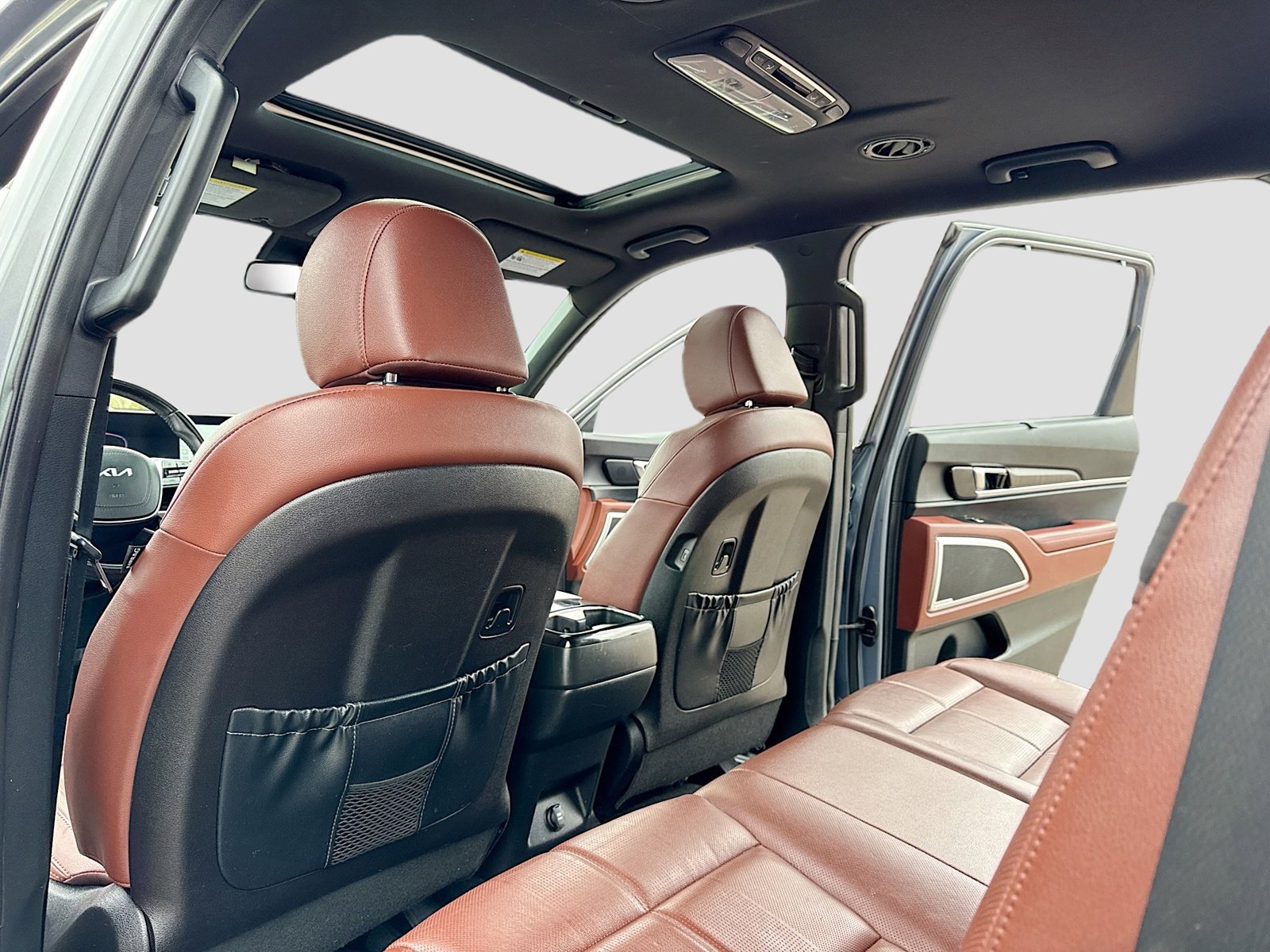 Used 2023 Kia Telluride EX FWD image 6