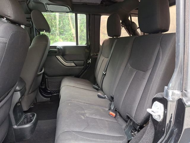 Used 2018 Jeep Wrangler Unlimited Sport S AWD/4WD image 16