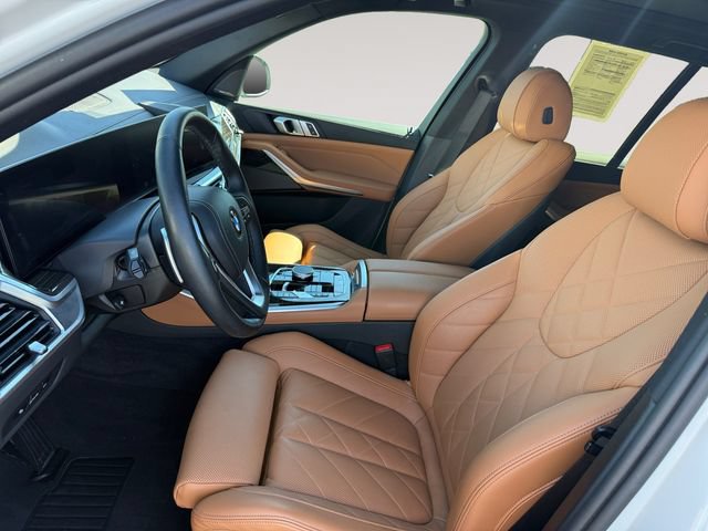 Certified 2024 BMW X5 xDrive40i w/ Premium Package AWD/4WD image 9