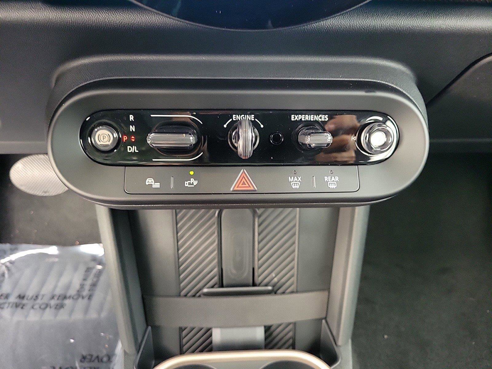 Certified 2025 MINI Cooper S FWD image 29