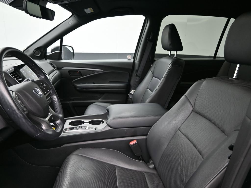 Used 2024 Honda Passport EX-L image 11