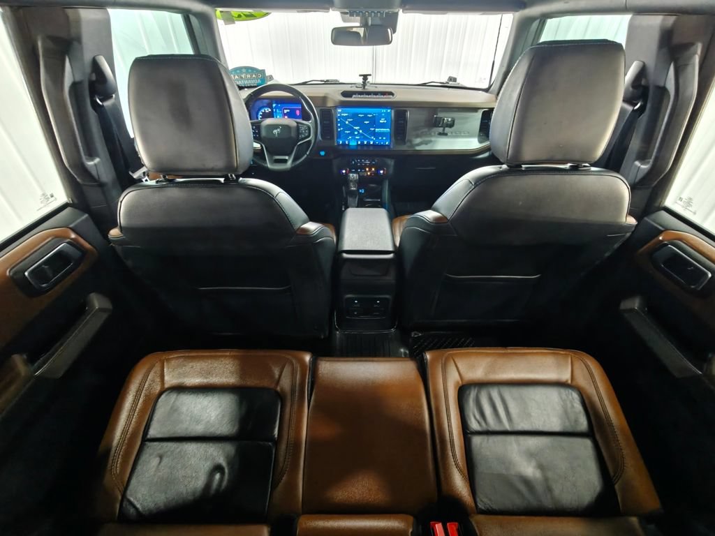 Used 2023 Ford Bronco Outer Banks w/ Sasquatch Package AWD/4WD image 32