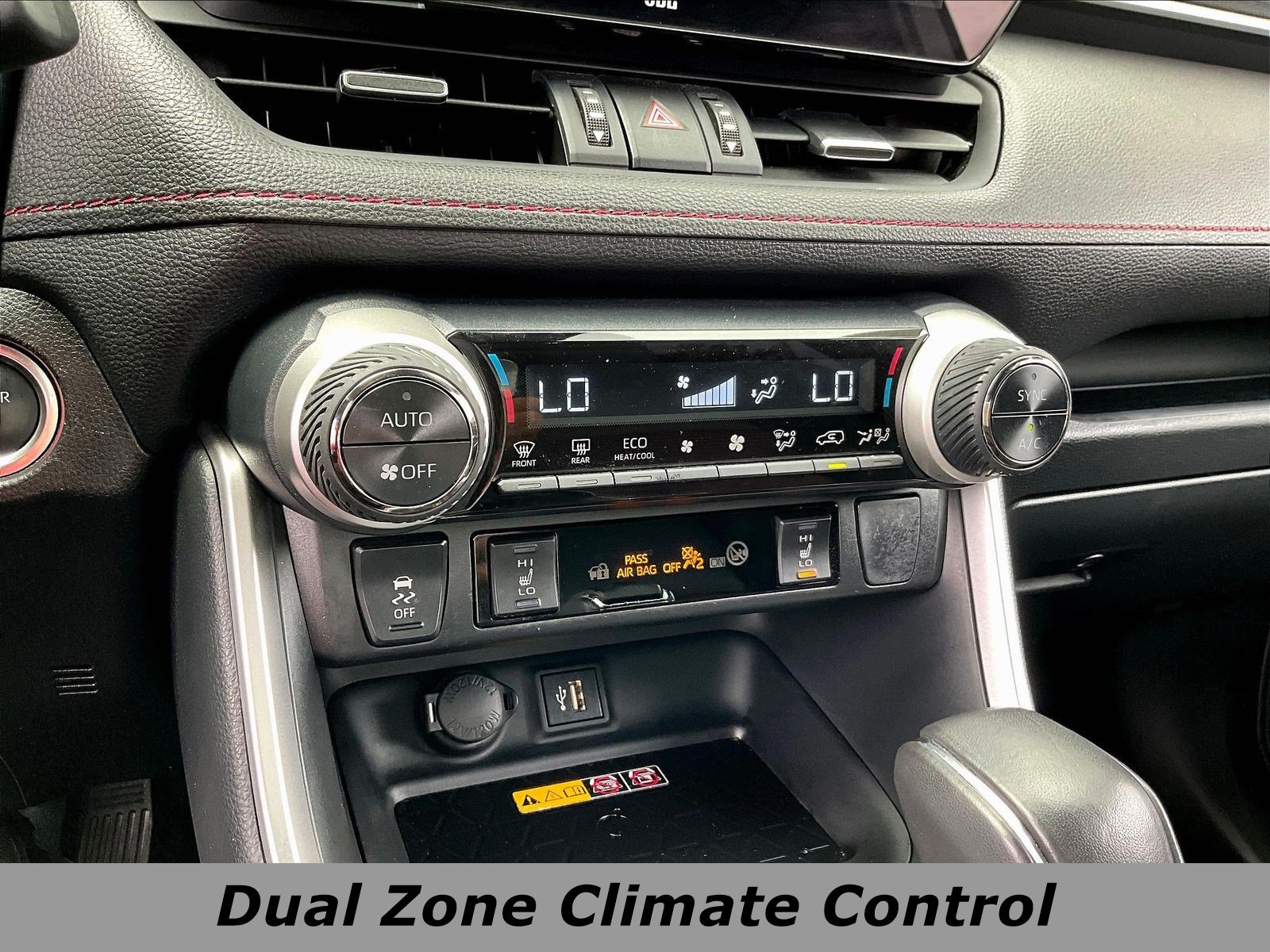 Used 2025 Toyota RAV4 XSE w/ Weather Package AWD/4WD image 15