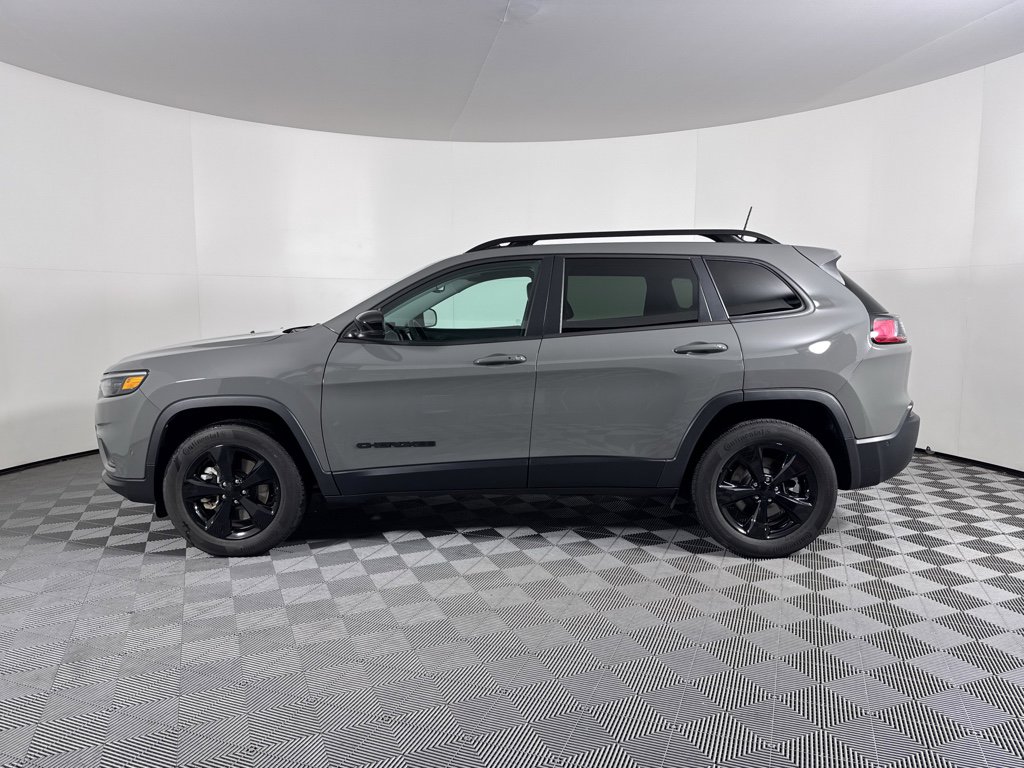 Used 2023 Jeep Cherokee Altitude Lux w/ Lux Elite Package image 10