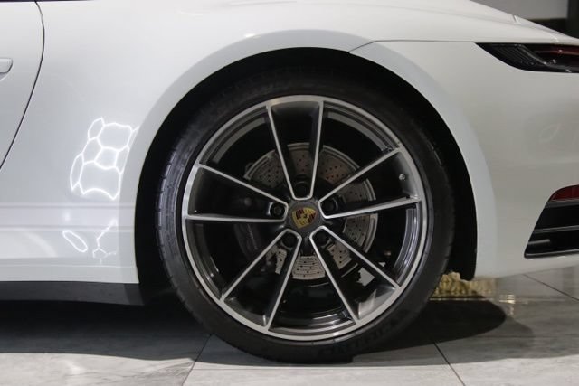 Used 2020 Porsche 911 Carrera RWD image 36