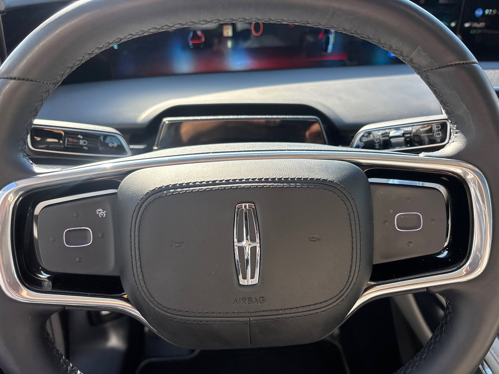 New 2026 Lincoln Nautilus Reserve AWD/4WD image 16