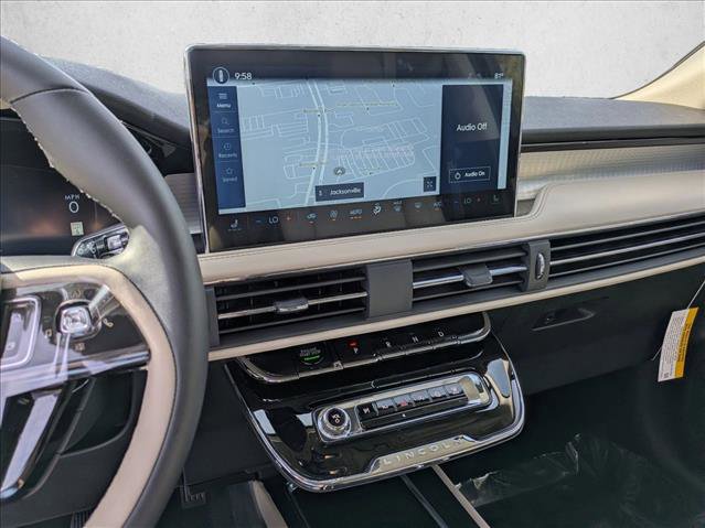 New 2026 Lincoln Corsair Premiere image 11