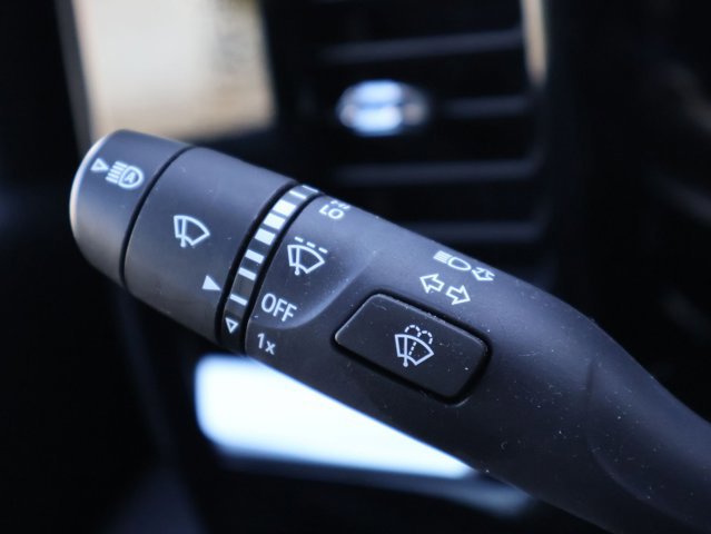 Used 2025 Chevrolet Silverado 2500 LT w/ Safety Package AWD/4WD image 15