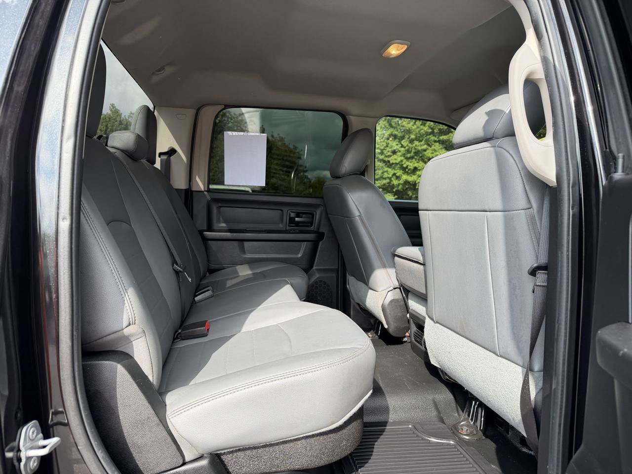 Used 2017 RAM 3500 Tradesman w/ Chrome Appearance Group AWD/4WD image 11