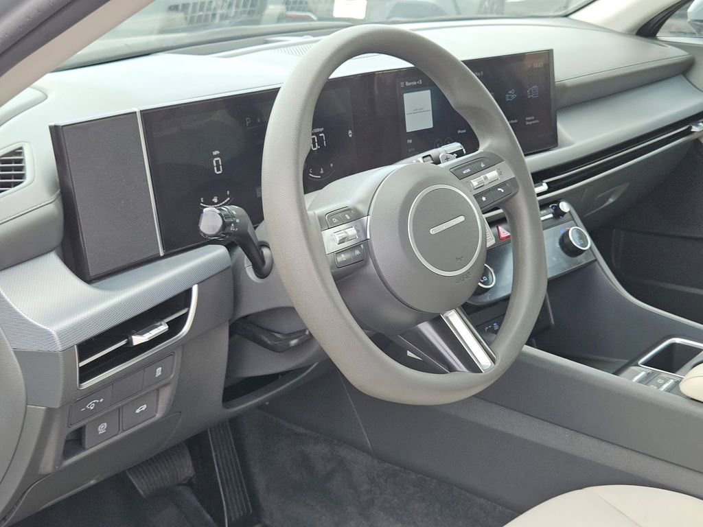 Used 2025 Hyundai Sonata SEL FWD image 13