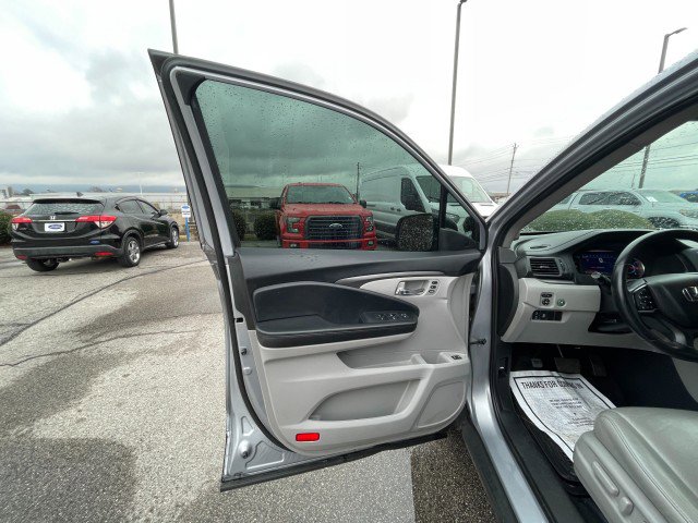 Used 2022 Honda Pilot Special Edition image 9