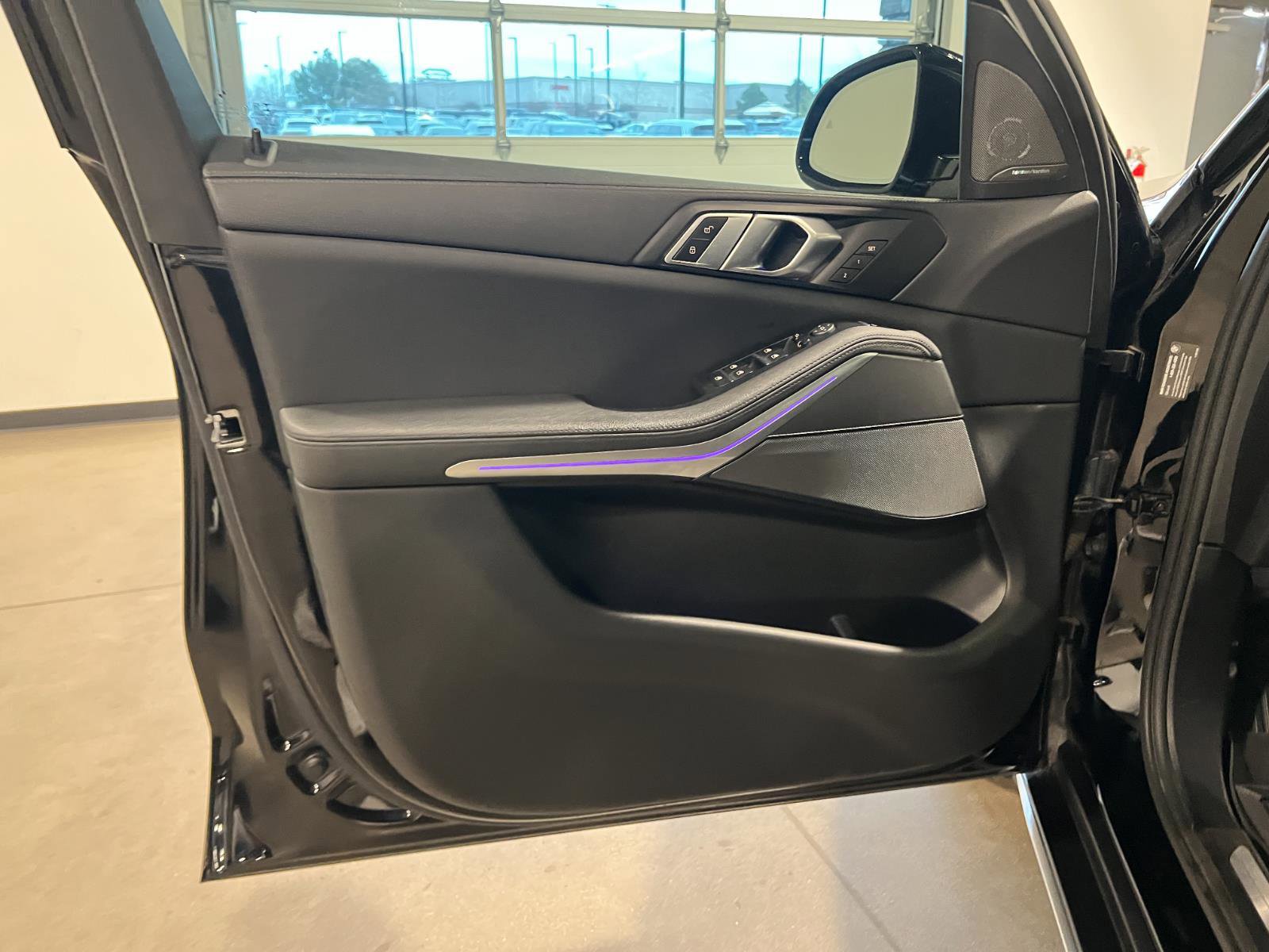 Used 2019 BMW X5 xDrive40i w/ Premium Package 2 AWD/4WD image 28
