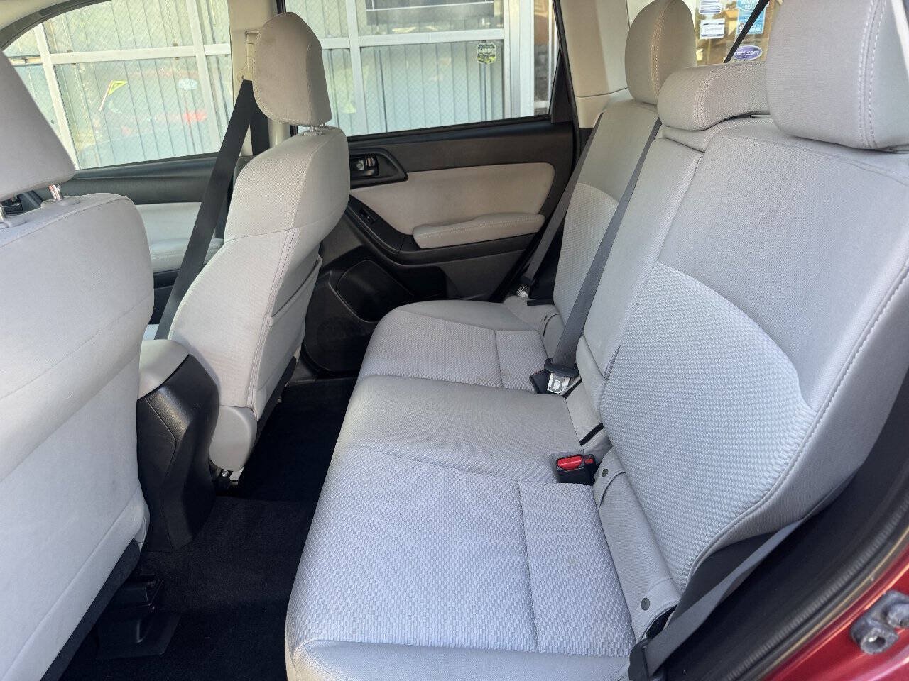 Used 2015 Subaru Forester 2.5i Premium w/ All-Weather Package AWD/4WD image 15