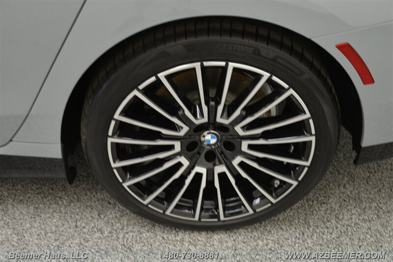 Used 2025 BMW 750e xDrive w/ Premium Package AWD/4WD image 48