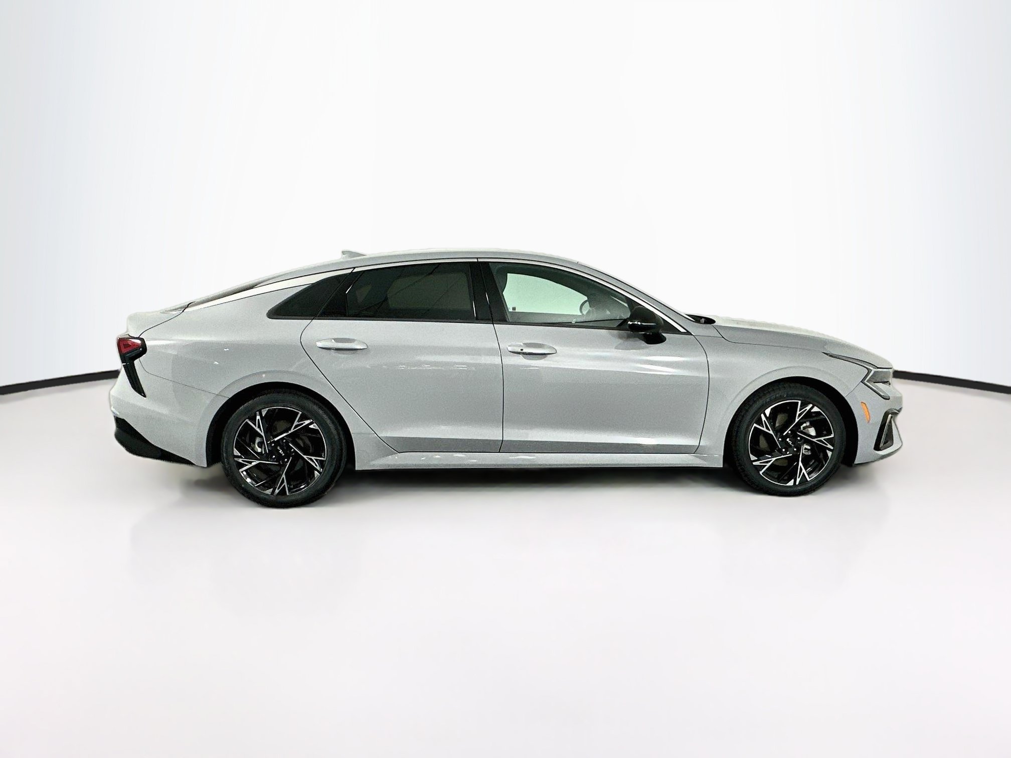 Used 2025 Kia K5 GT-Line AWD/4WD image 10