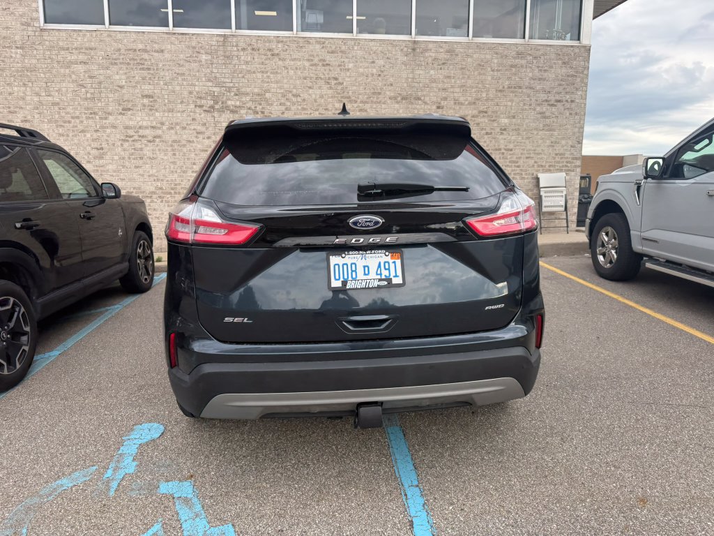 Used 2024 Ford Edge SEL w/ Convenience Package AWD/4WD image 7