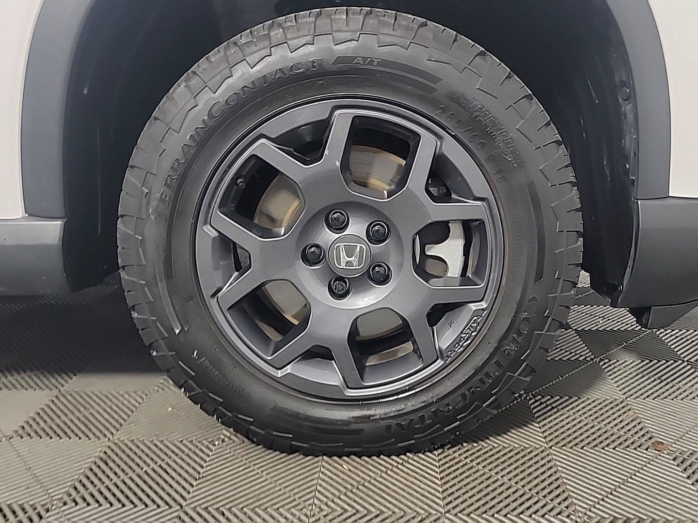 Certified 2025 Honda Pilot TrailSport image 4