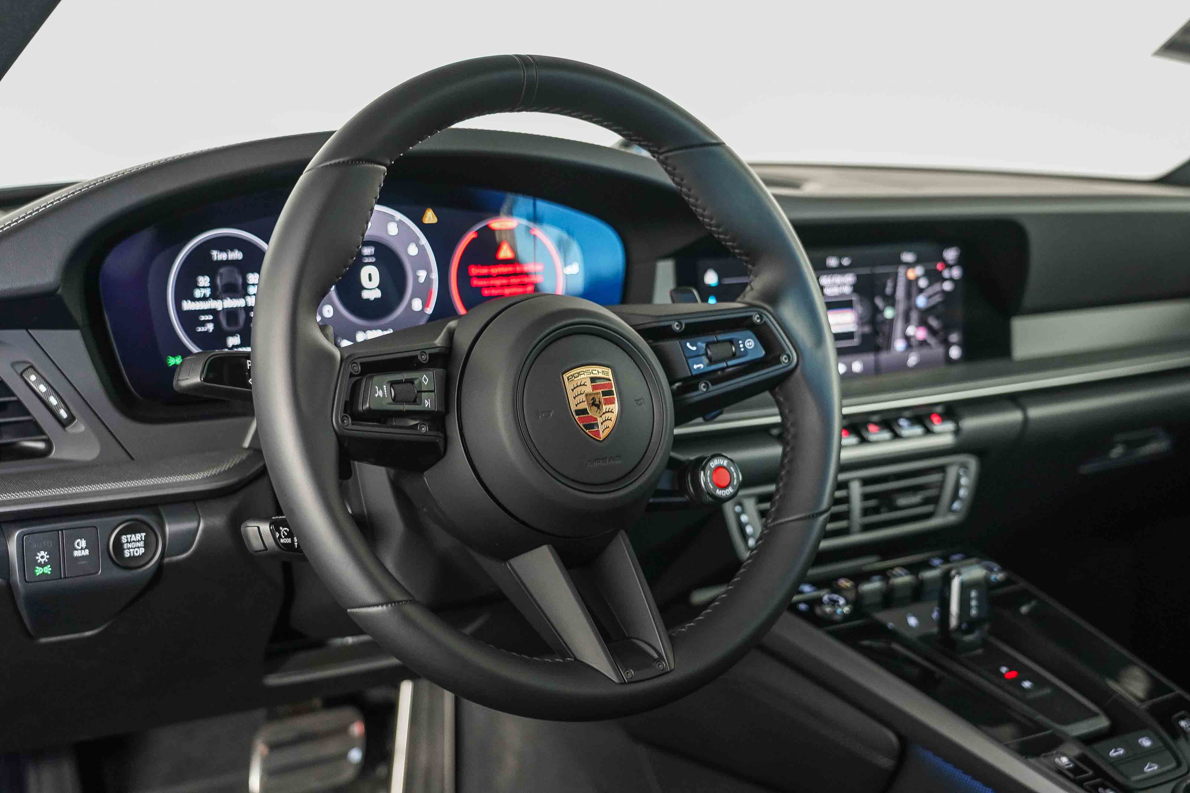Used 2025 Porsche 911 Carrera image 21