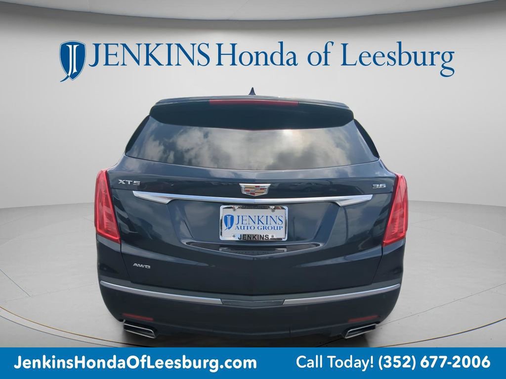 Used 2018 Cadillac XT5 AWD image 4
