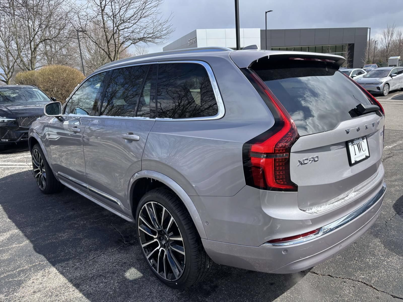 New 2026 Volvo XC90 B6 Plus w/ Protection Package Premier AWD/4WD image 7