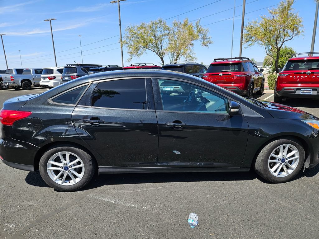 Used 2015 Ford Focus SE FWD image 4
