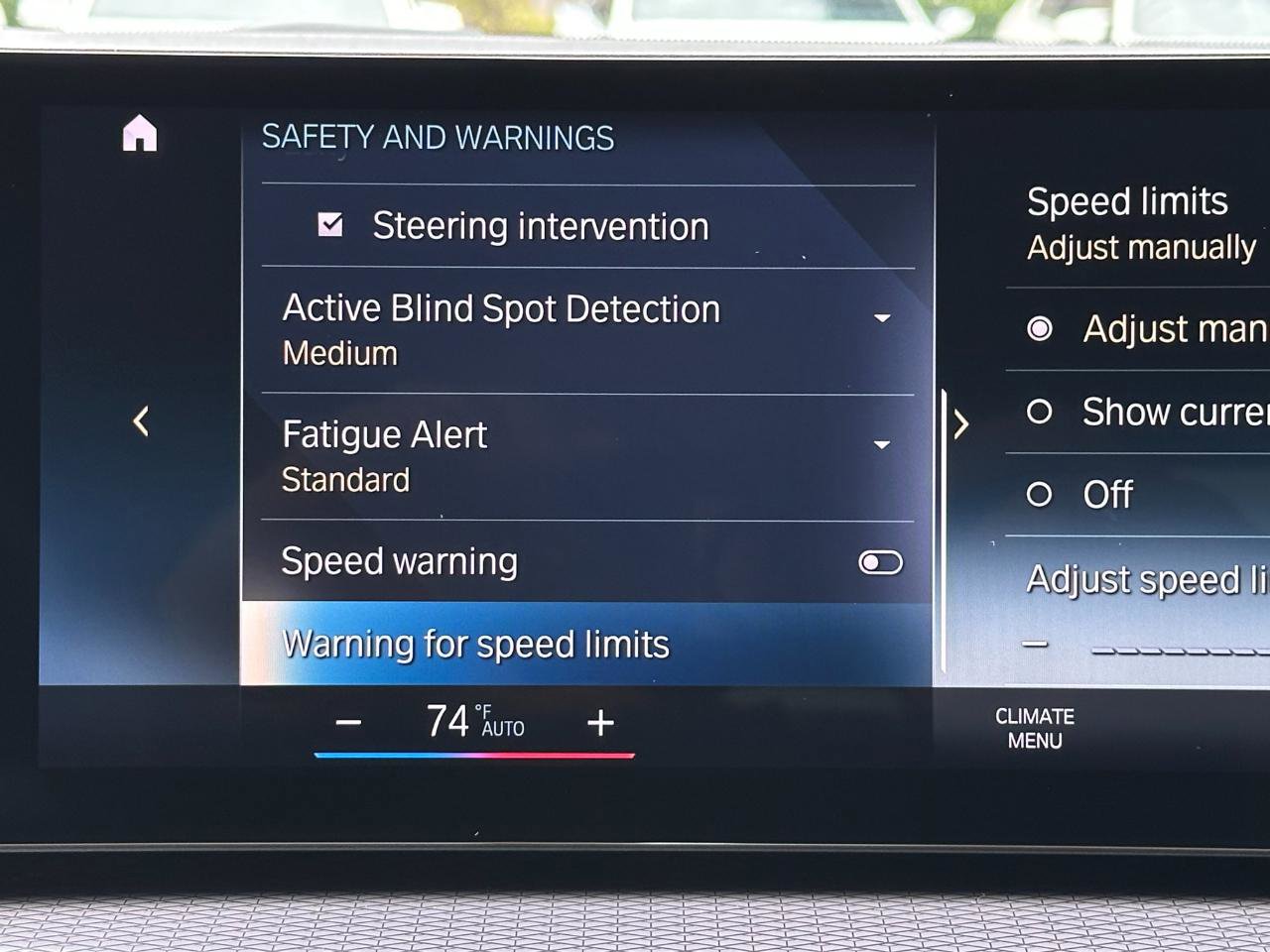 Used 2024 BMW 330i Sedan w/ M Sport Package RWD image 27