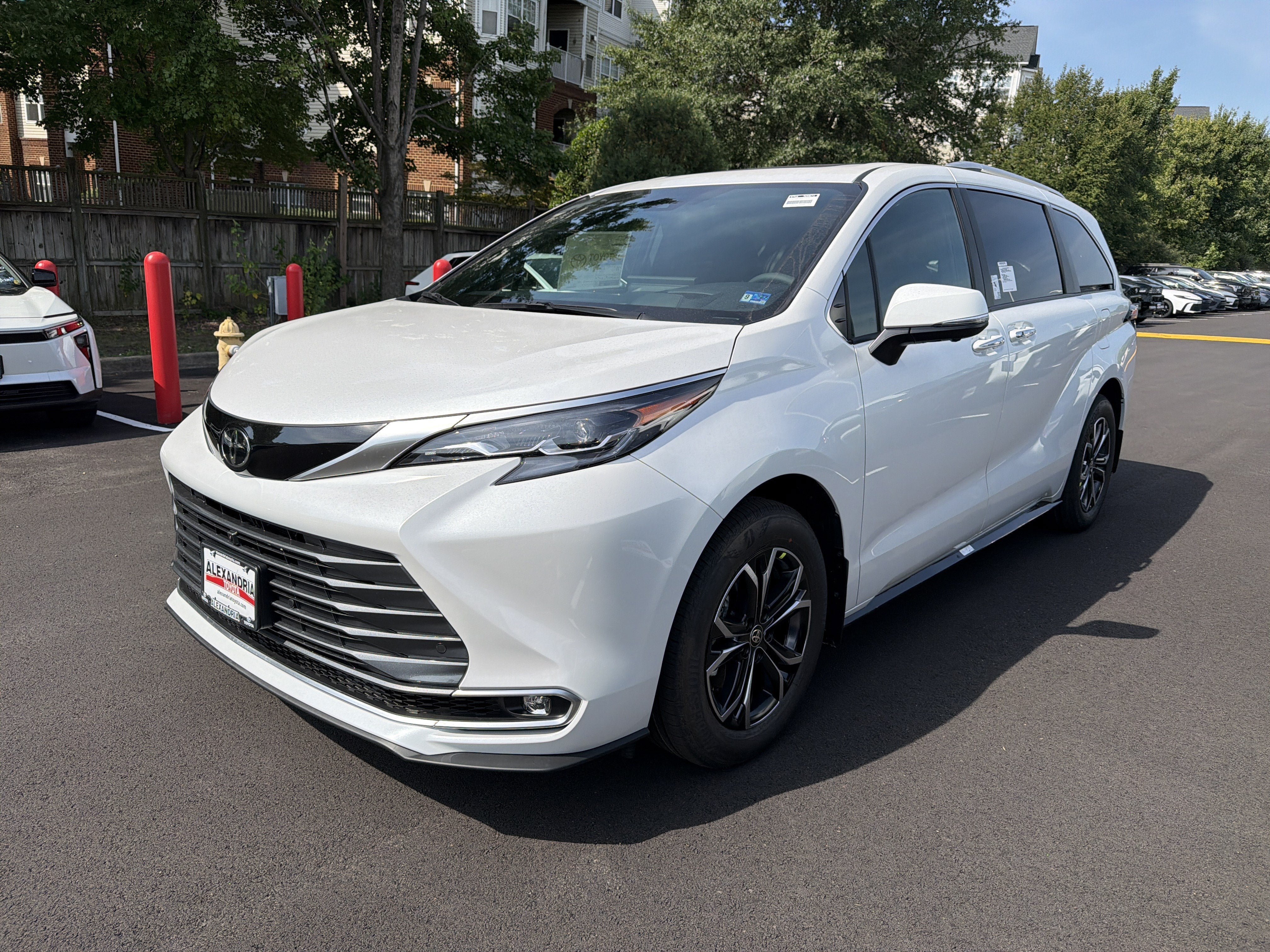 New 2026 Toyota Sienna Platinum