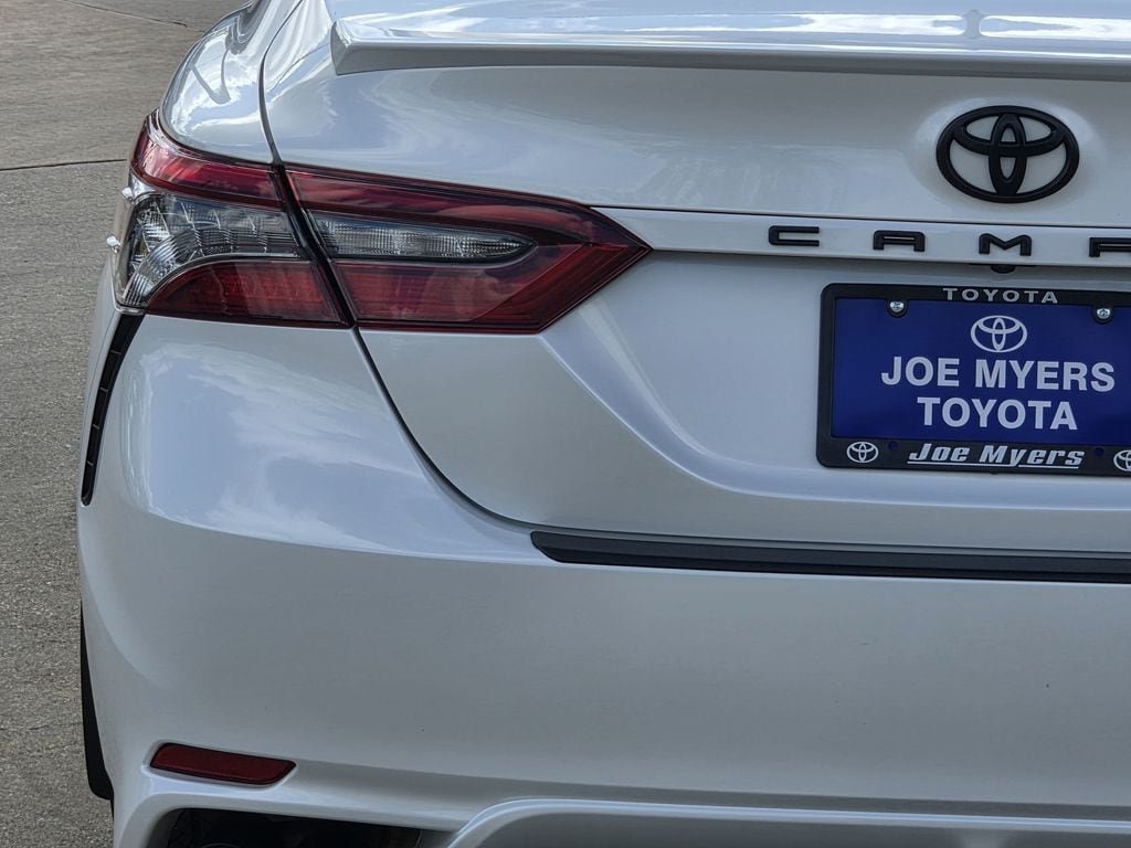 Used 2024 Toyota Camry XSE FWD image 10