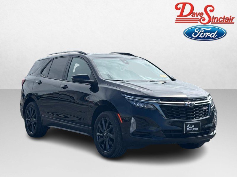 Used 2023 Chevrolet Equinox RS w/ RS Leather Package AWD/4WD image 4