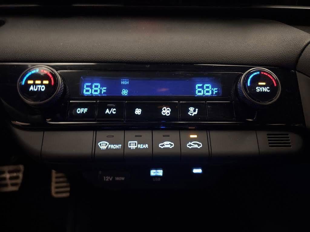 New 2026 Hyundai Elantra Sport FWD image 16